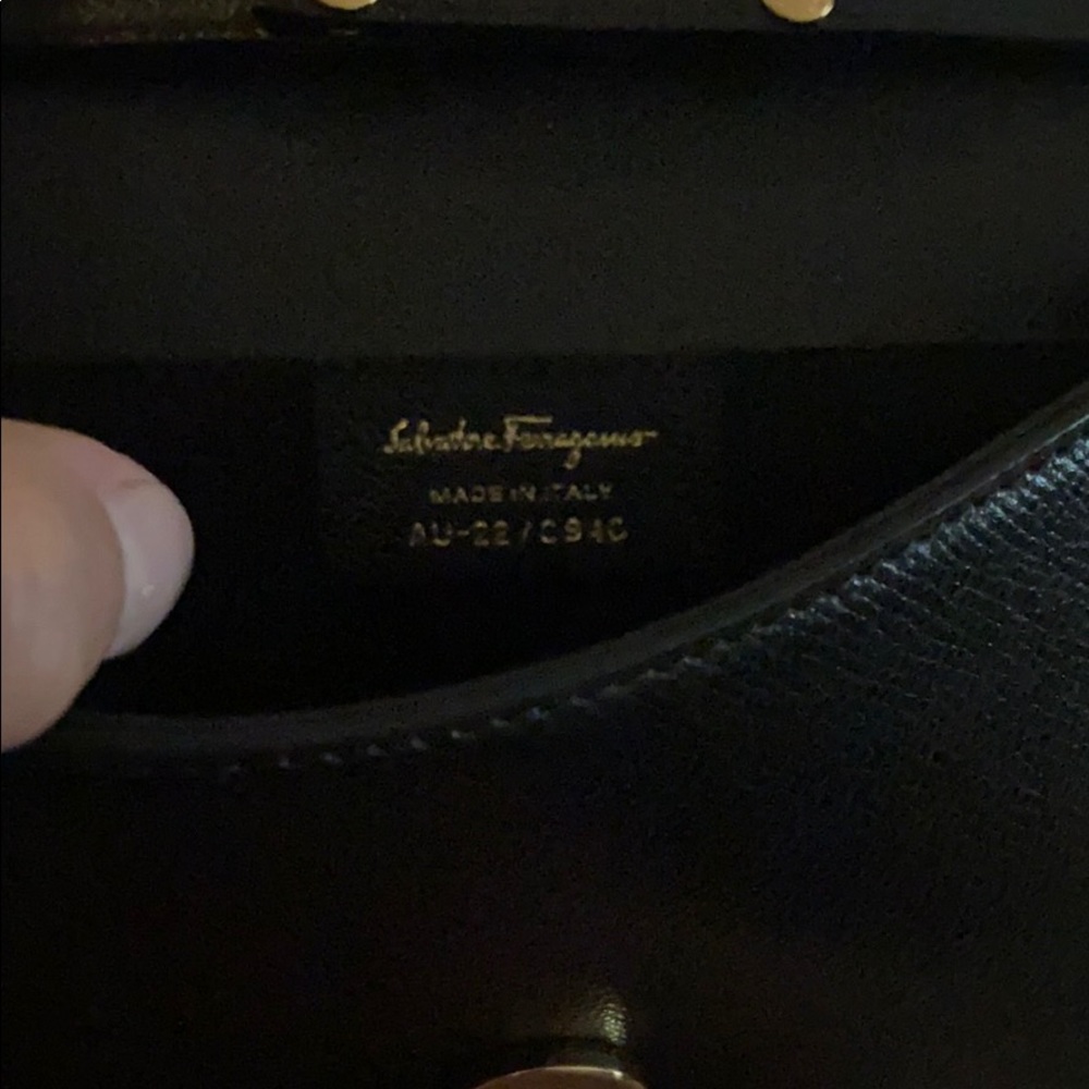 Black small Salvatore Ferragamo bag - Picture 9 of 10